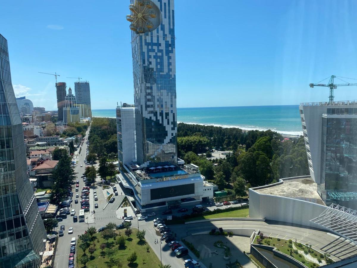 Apartment In Porta Batumi Tower Esterno foto