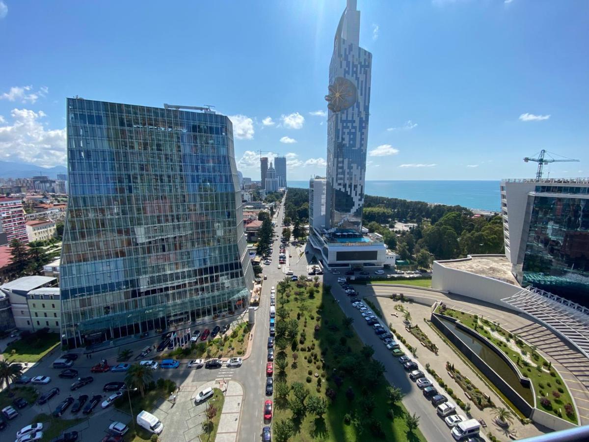 Apartment In Porta Batumi Tower Esterno foto