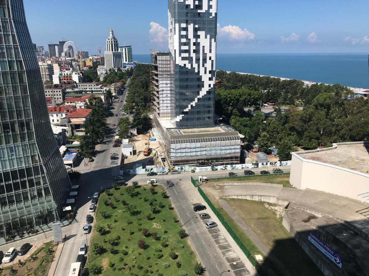 Apartment In Porta Batumi Tower Esterno foto