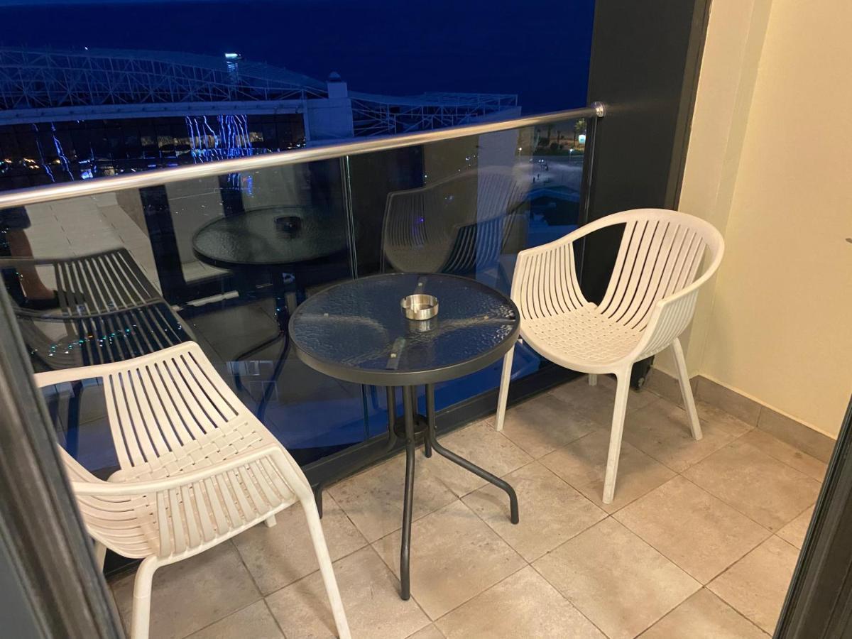 Apartment In Porta Batumi Tower Esterno foto