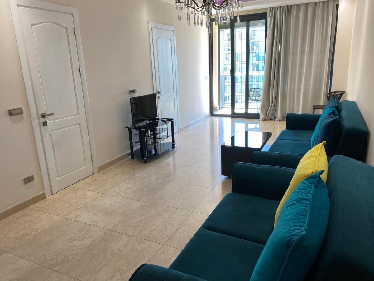 Apartment In Porta Batumi Tower Esterno foto