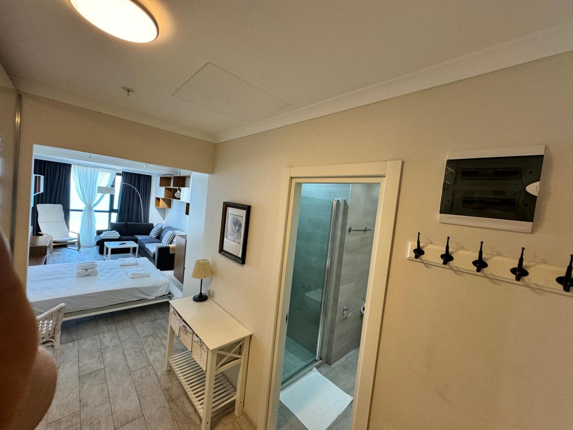 Apartment In Porta Batumi Tower Esterno foto